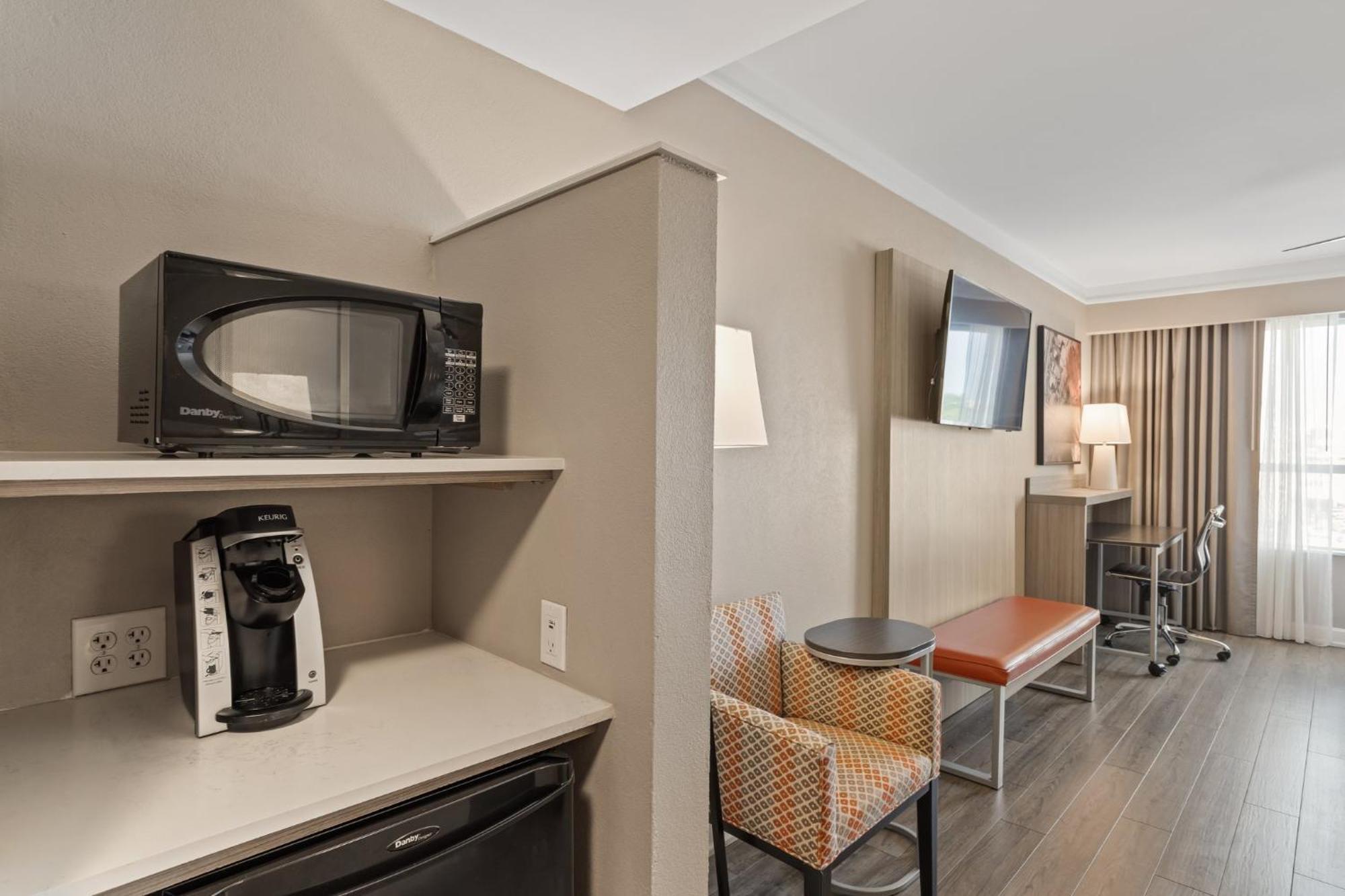 Holiday Inn Baton Rouge College Drive I-10 By Ihg Zewnętrze zdjęcie